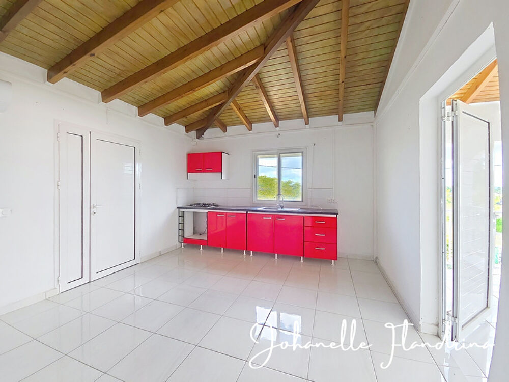 Location Appartement Néron, Le Moule - Studio de 25 m², haut de villa indépendant Le moule