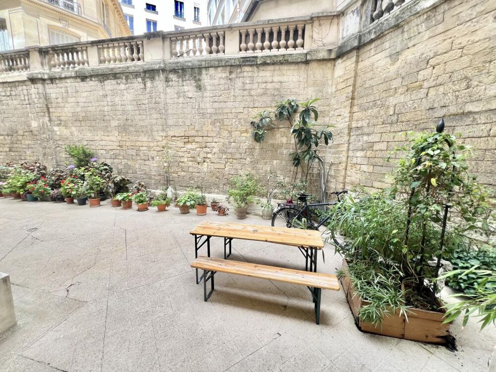   Bureaux lumineux, belles prestations Paris 8