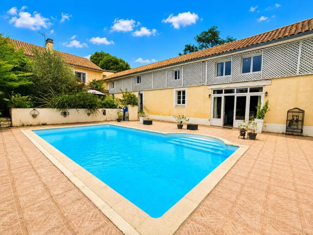 Propriété d'exception aux multiples possibilités - 384 m²