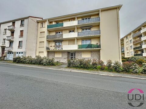 Appartement 2 chambres, garage, balcon et jardin 53000 Dsertines (03630)