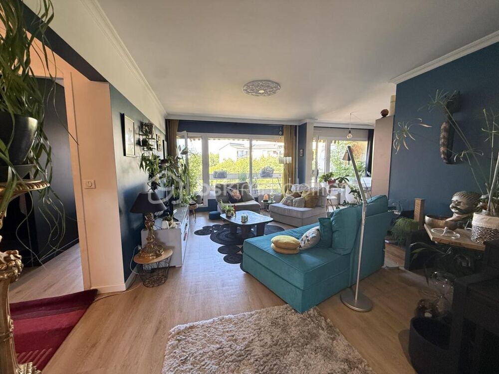 Appartement 4 pièces avec balcon, cave et parking sécurisé - Seynod