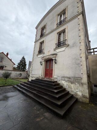  Immeuble à vendre 15 + pièces 353 m²
