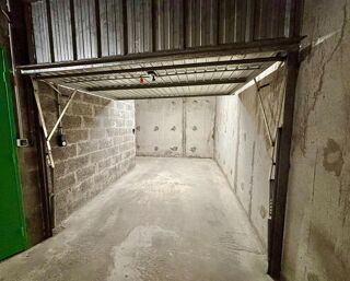  Parking / Garage à vendre 1 pièce 14 m²