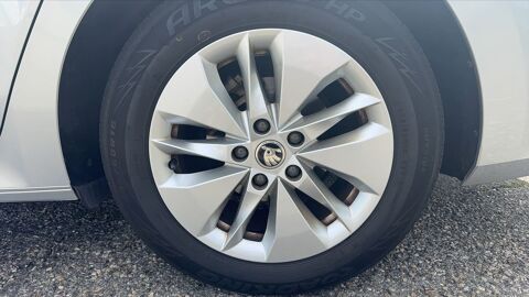 Octavia IV 1.5 eTSI 150 DSG7 Business - Automatique 2023 occasion 69800 Saint Priest