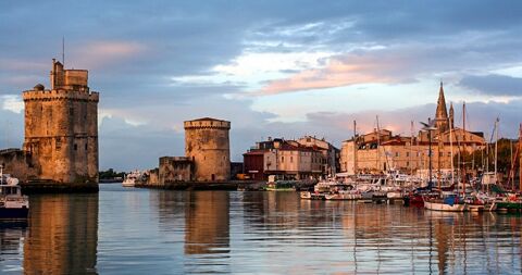 A VENDRE Restaurant 155m2 vieux port de La Rochelle 475000 17000 La rochelle