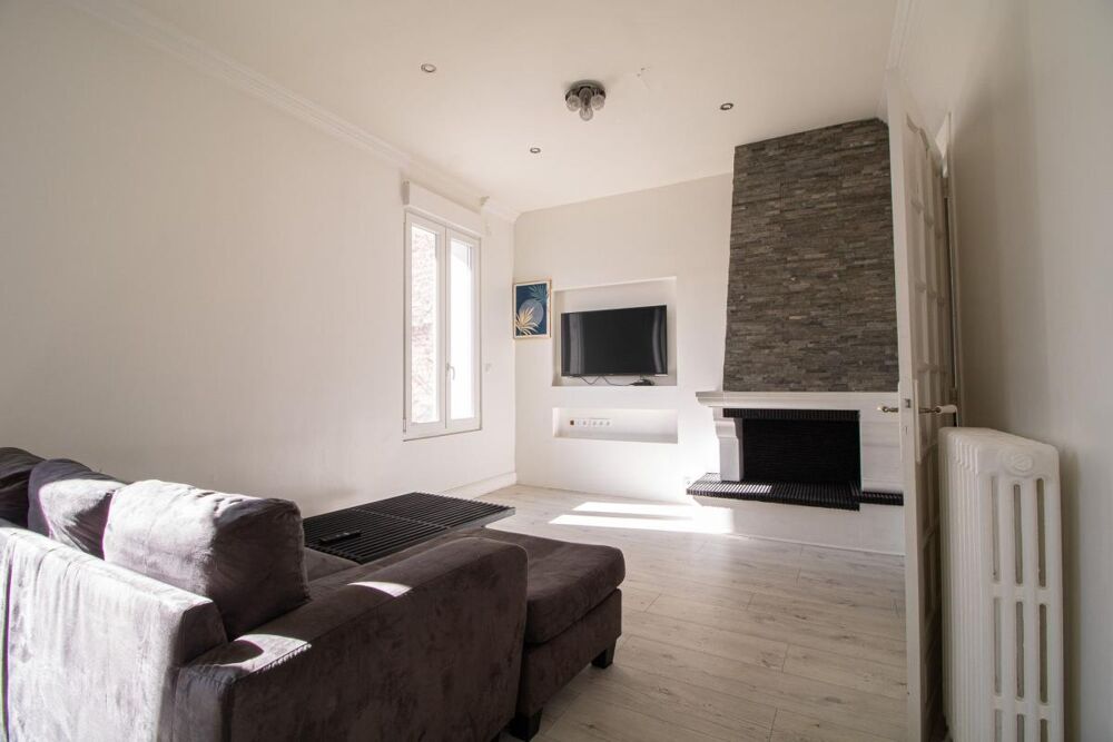 Vente Immeuble IMMEUBLE COMPOSÉ DE 2 LOTS AVEC TERRASSE ET GARAGE Montlucon