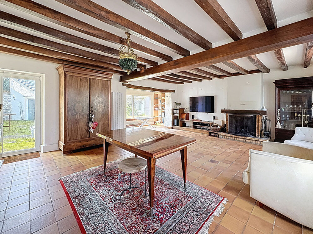 Maison à vendre 5 pièces JOUY EN PITHIVERAIS (45), 3 chambres, Terrain Clos, Dépendances