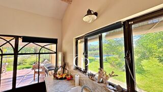  Villa à vendre 8 pièces 202 m²