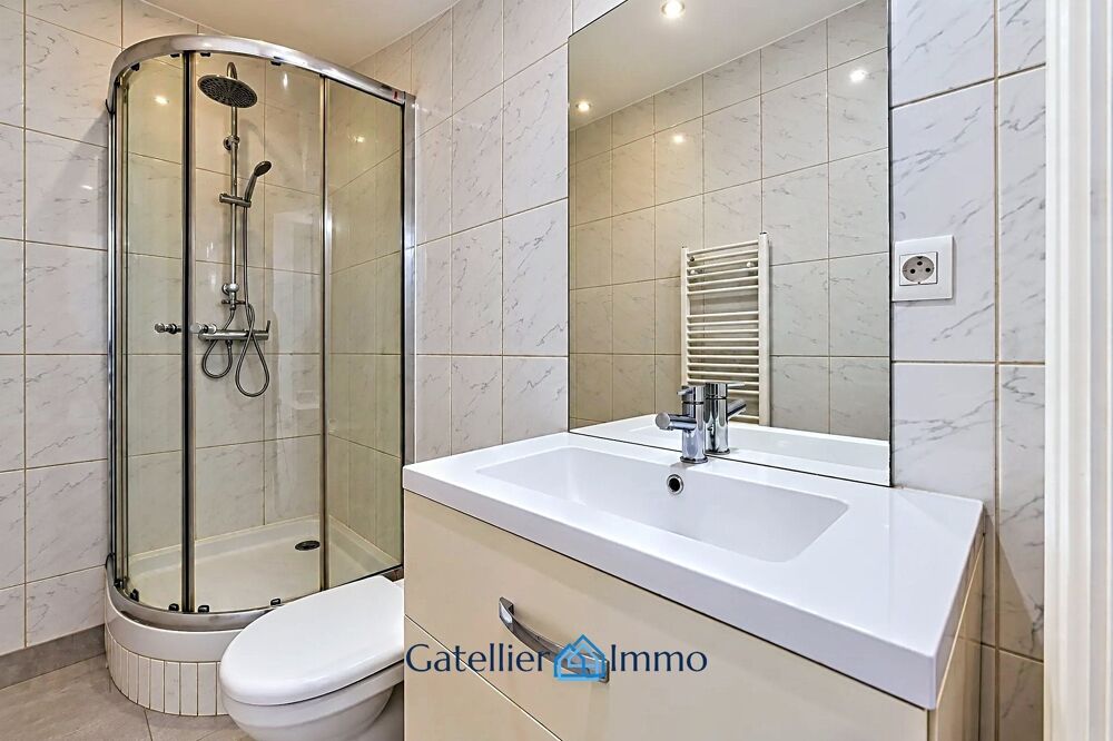 Vente Appartement Le Chesnay limite Versailles – 2 pièces rénové avec cave Le chesnay