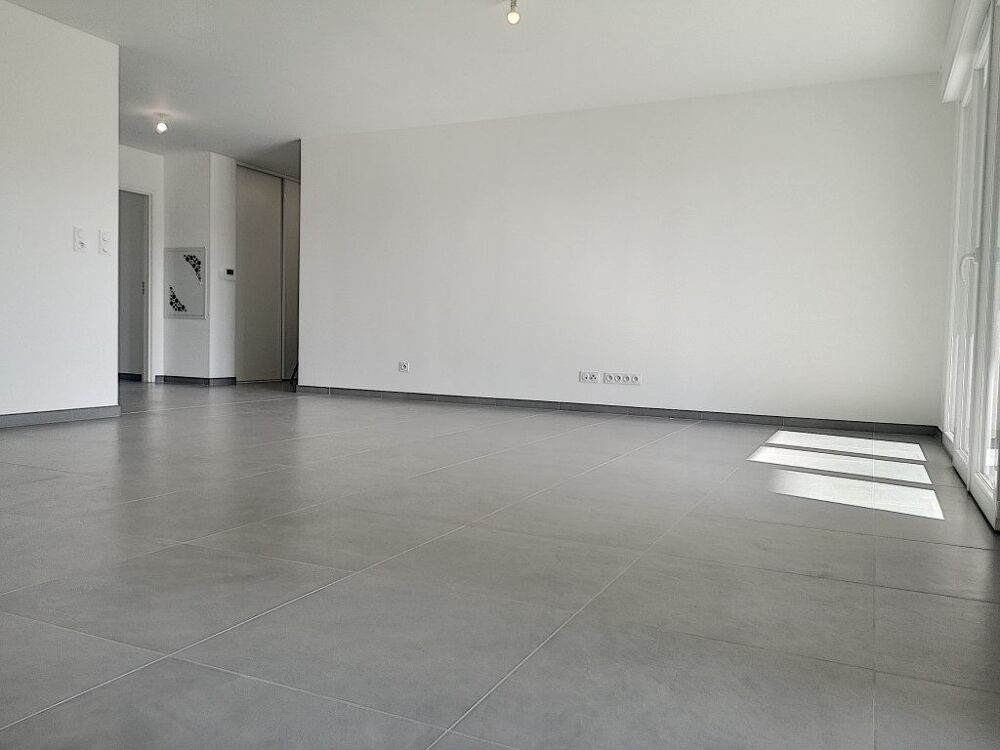 Location Appartement F4 CARRE BODICCIONE AVEC GARAGE Ajaccio