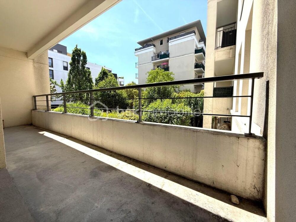 Appartement familial à pieds des transports