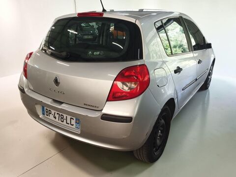 Clio III 1.5 DCI 100 SPORT DYNAMIQUE 5P 2005 occasion 06640 Saint-Jeannet