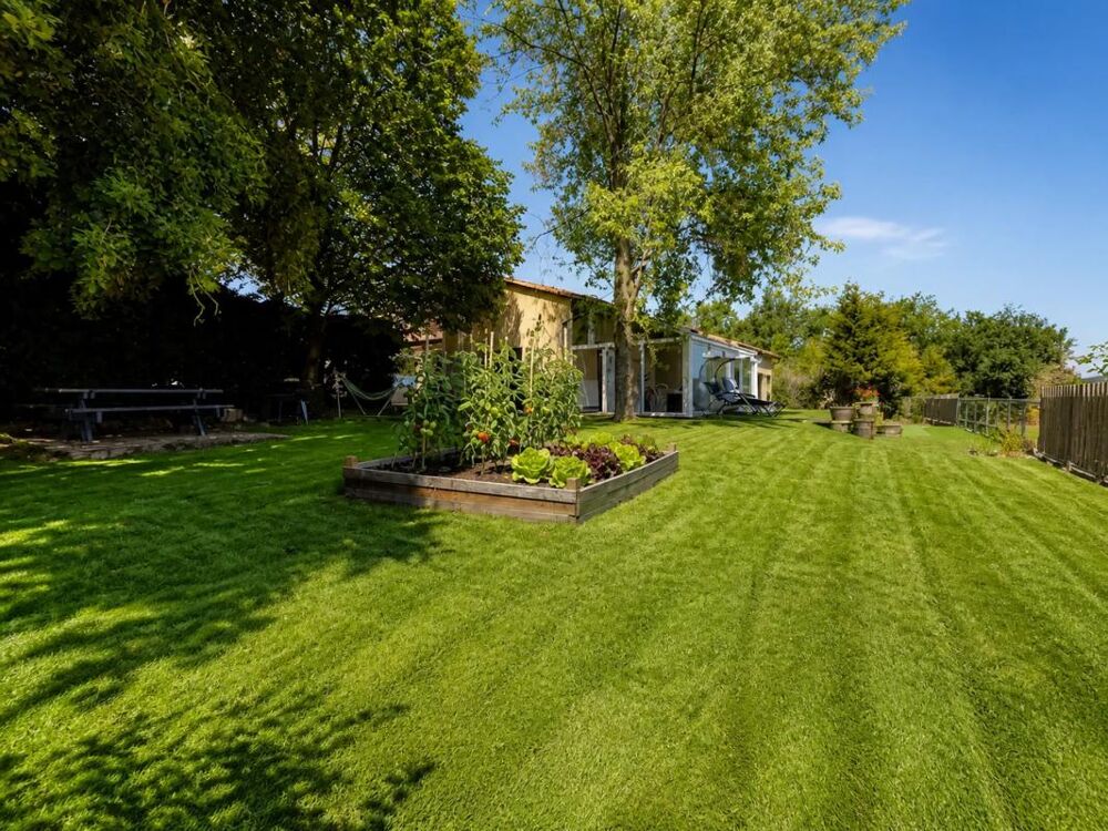 Vente Maison Maison de 8 pièces de 195 m² à Bort-l'Étang Bort l etang