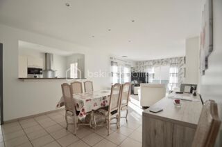  Villa  vendre 4 pices 83 m