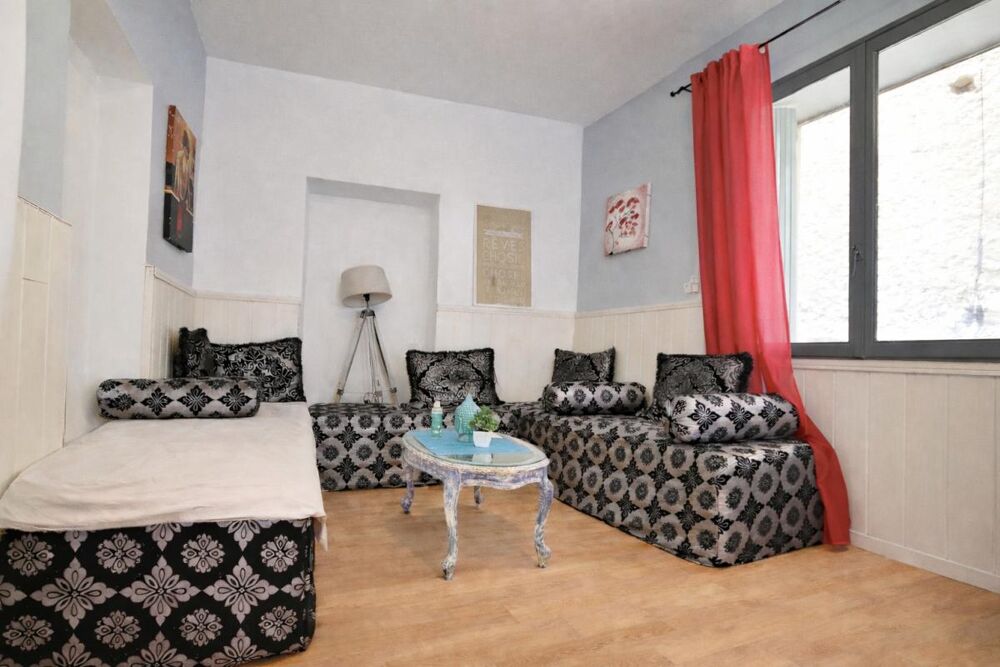 Maison Azillanet 7 pièce(s) 150 m2