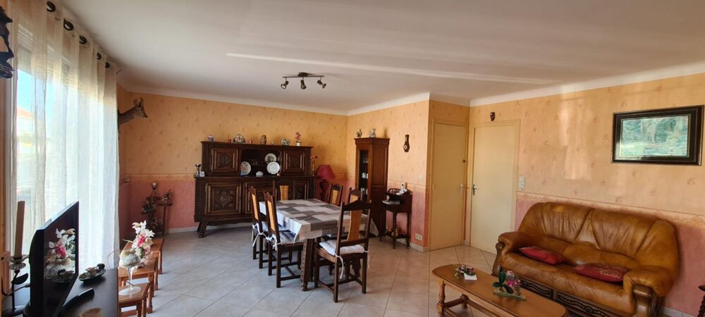 Maison "Nantaise" Mouzillon 4 P . 3 Chs . 78.05 M² . T 672 M² . Sous sol
