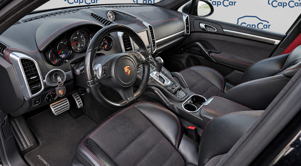 Cayenne 4.8 V8 420 AWD TIPTRONIC 8 GTS - Automatique Toit ouvrant 2013 occasion 72000 Le Mans
