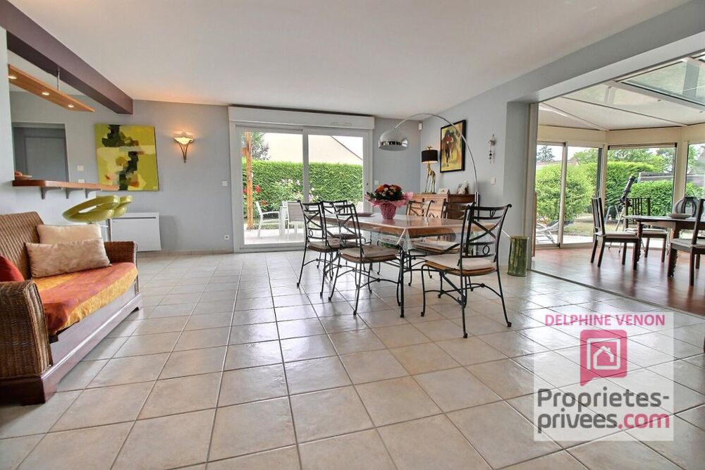 Maison 5 chambres sur un terrain de 1530 m² à Châteauneuf Sur Loire à 2 pas des bords de loire