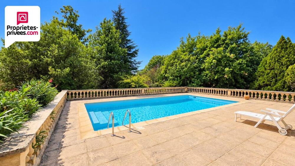 Vente Villa BELLE VILLA PROVENCALE 5 PIECES 156 m2 à RAFRAICHIR TERRAIN 2500 M2 ET GRANDE PISCINE CHAUFFEE Saint cezaire sur siagne