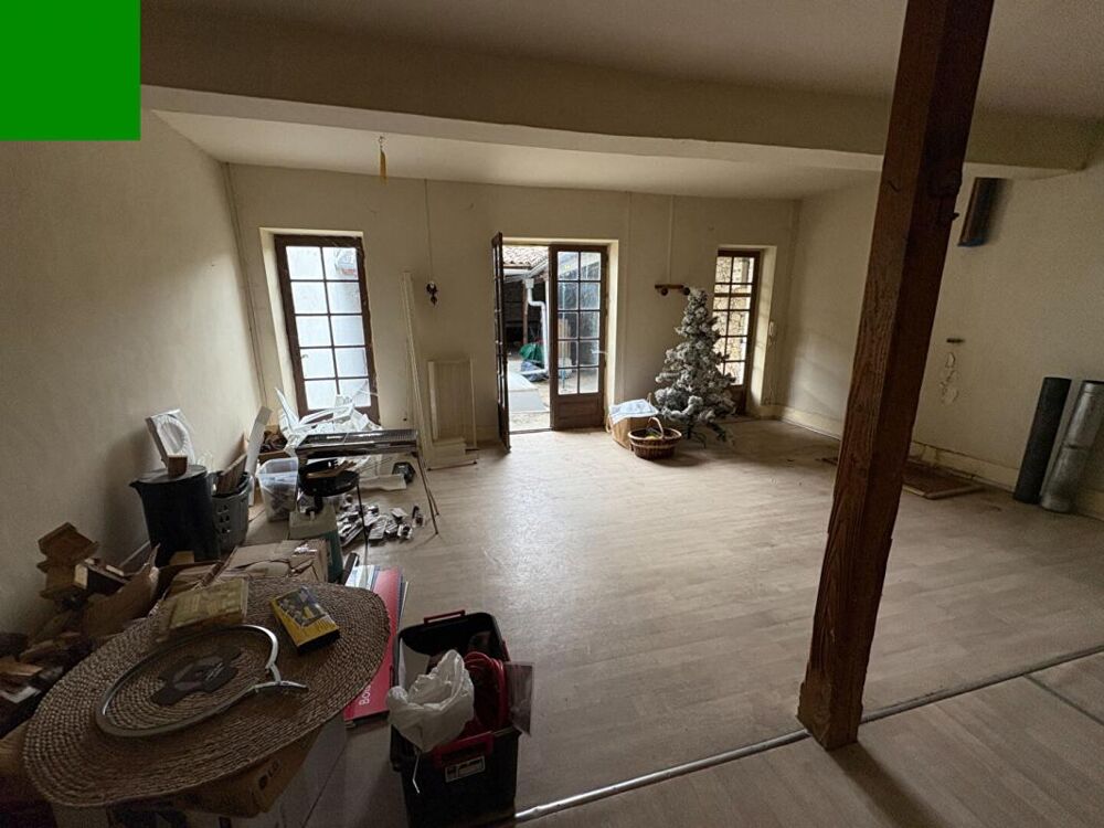   SECTEUR SAUVETERRE : IMMEUBLE MIXTE, MURS LOUES ET LOGEMENT 