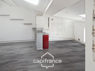 Immeuble à vendre 15 + pièces 280 m²
