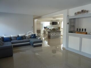  Propri�t�/ch�teau � vendre 11 pi�ces 205 m�