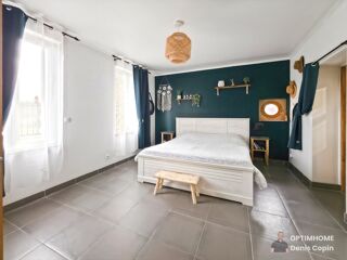  Maison  vendre 8 pices 245 m