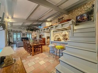  Maison � vendre 10 pi�ces 360 m�