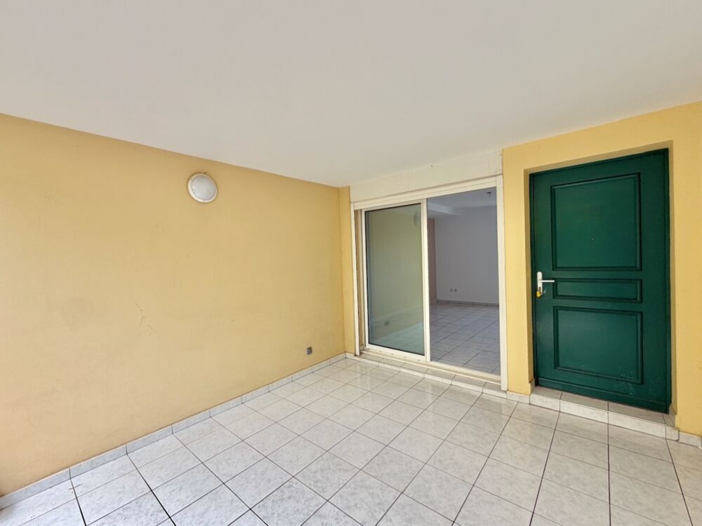Vente Appartement À VENDRE – Rés. Les Bulbuls Apt T2, jardin, box + pk – Saint-Pierre 97410, Ligne des Bambous Saint pierre