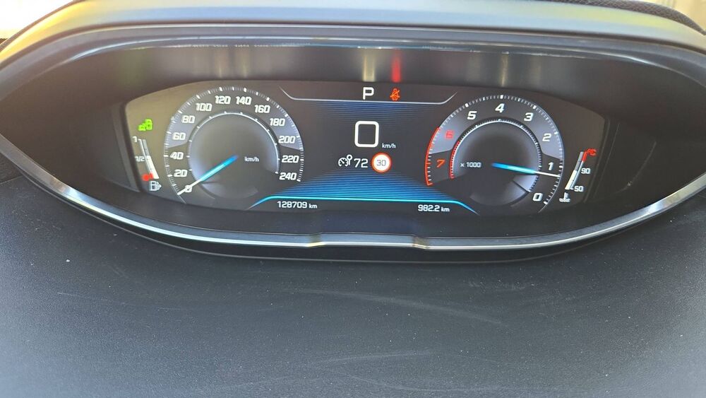 3008 1.2 PureTech 130 EAT6 Crossway - Automatique Toit ouvrant 2018 occasion 94270 Le Kremlin Bicetre
