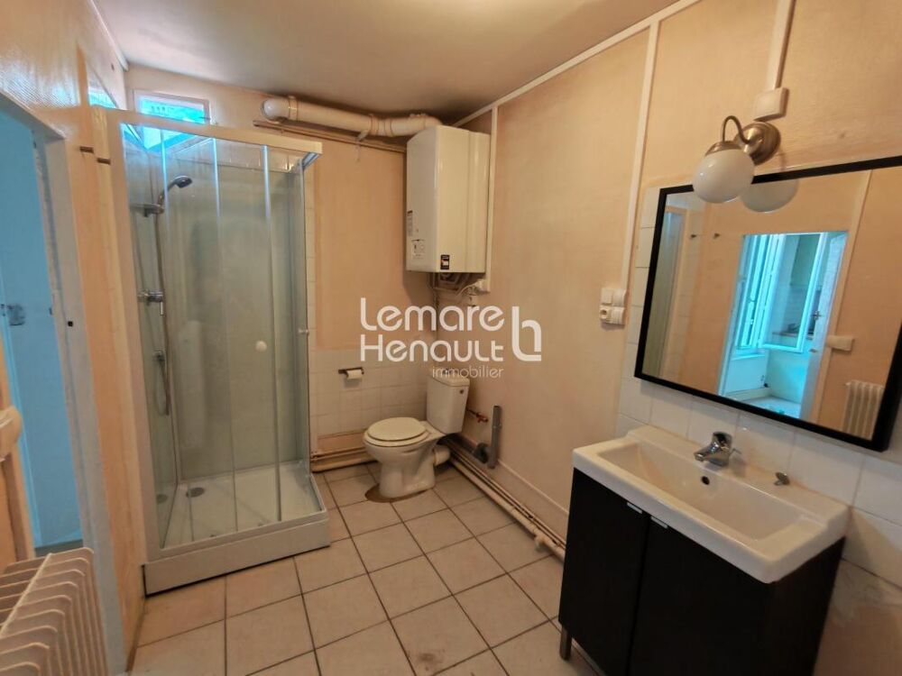 Prox Gare, Apt F2 refait à neuf 43.63 m²