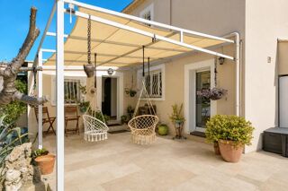  Villa à vendre 6 pièces 252 m²