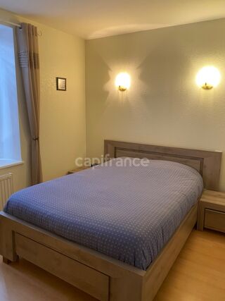  Immeuble à vendre 15 + pièces 240 m²