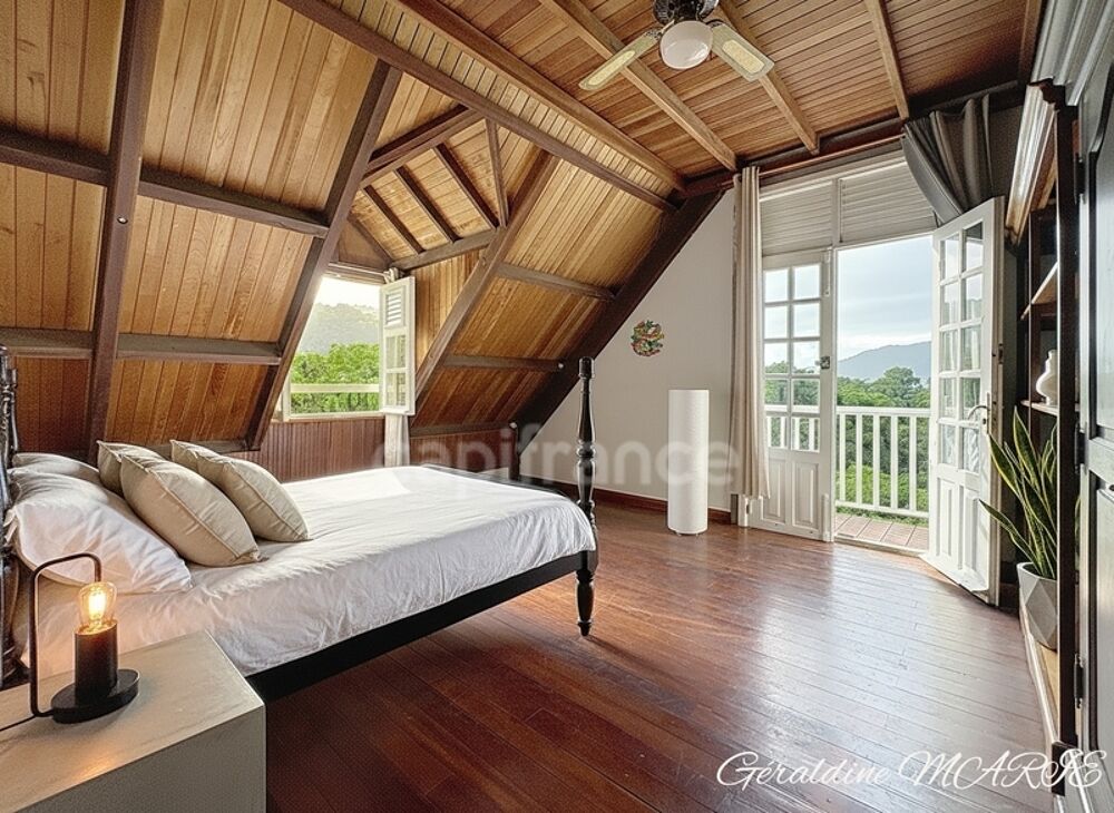 � vendre  Maison Saint-Claude (97120)