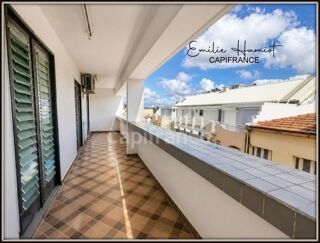  Appartement � louer 4 pi�ces 122 m�
