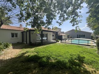  Maison à vendre 9 pièces 230 m²