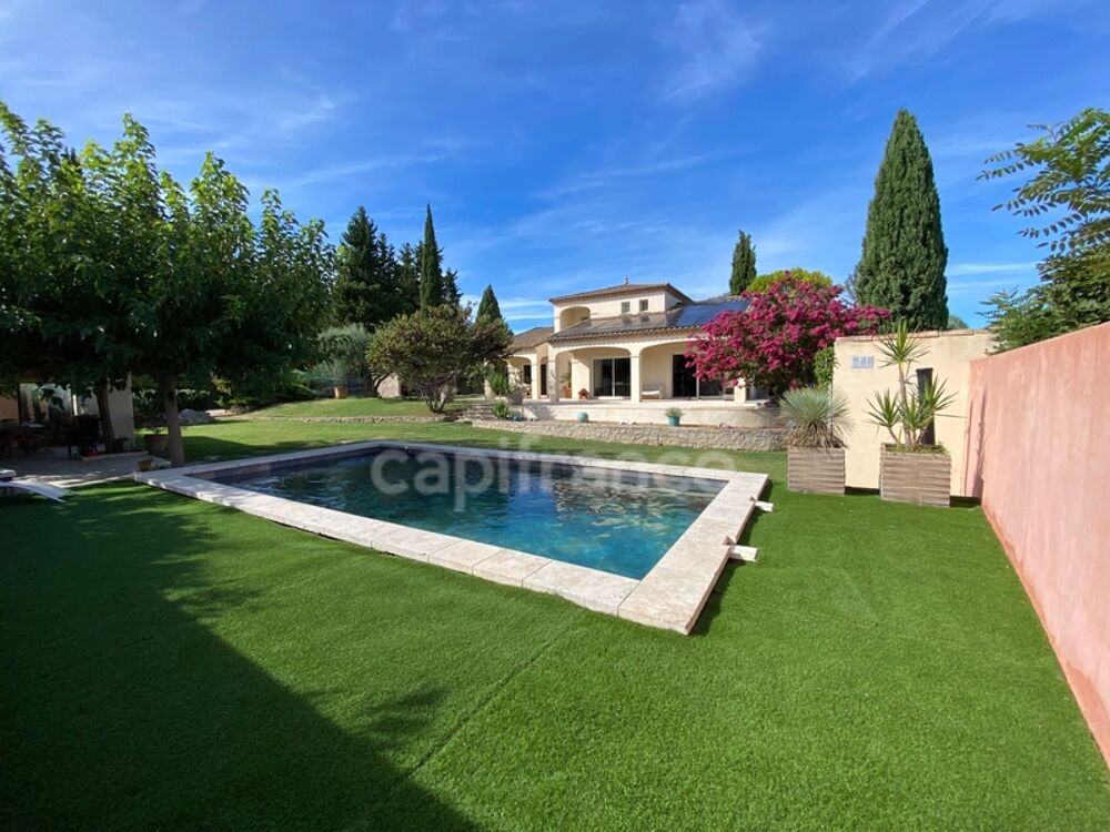 Vente Maison À UZES (30) Splendide maison avec vue de 200 m2 avec 5 chambres, piscine, pool-house. Au calme ! Uzes