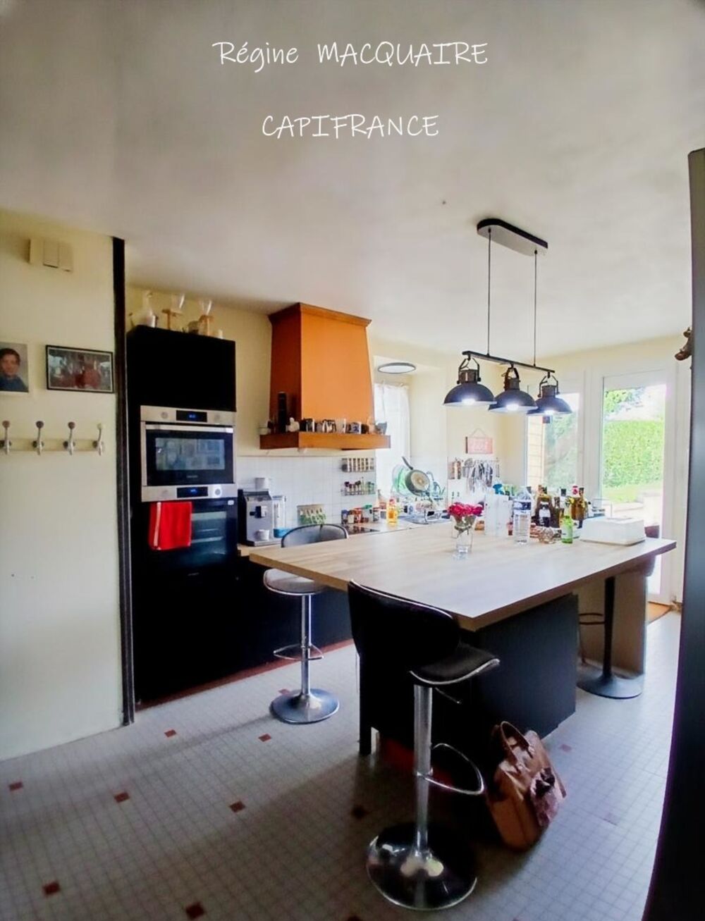 Vente Maison A Vendre -  Maison de bourg rénovée – 190 m² – 5 chambres – équipements modernes : une opportunité rare au centre bourg. MORTAIN Mortain