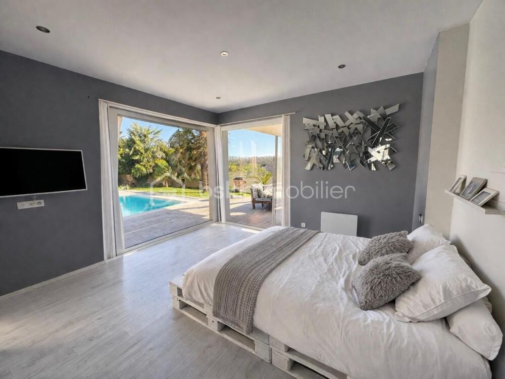 Vente Maison Maison 240 m² avec piscine – Terrain 2000 m² – 5 chambres – Calme absolu proche commodités Maucor