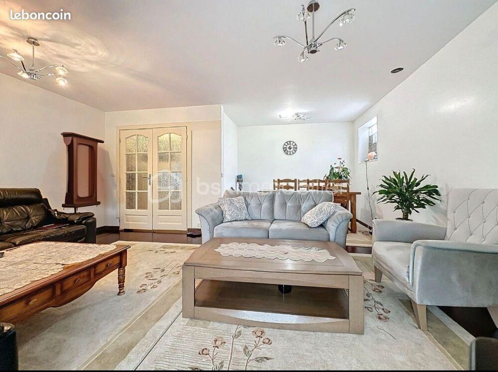 Appartement Atypique type F4 'le charme d'une maison'