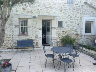  Maison  vendre 7 pices 221 m