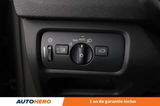 V40 2.0 D2 Momentum Business Geartronic 6 120 ch 2016 occasion 92130 Issy-les-Moulineaux