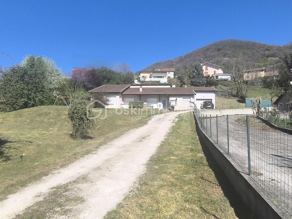 Exclusivité ! Bien rare  Maison familiale 151 m² sur 1 887 m²  4 chambres  Vue dégagée