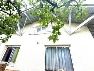  Maison  vendre 8 pices 180 m