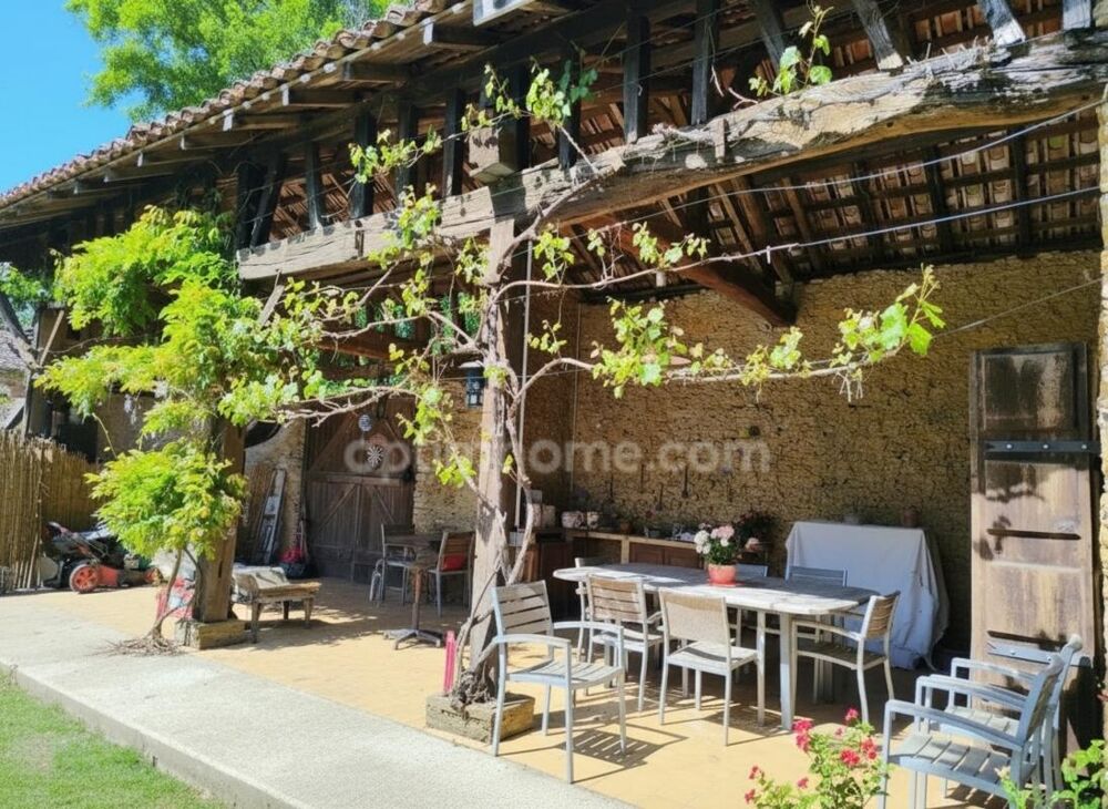 ? Un petit Hameau en Gascogne