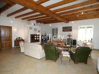  Maison � vendre 9 pi�ces 360 m�