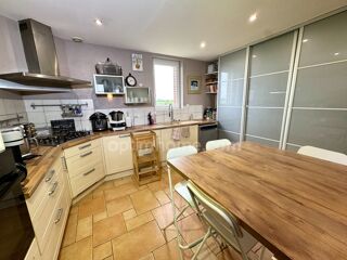  Maison  vendre 6 pices 135 m