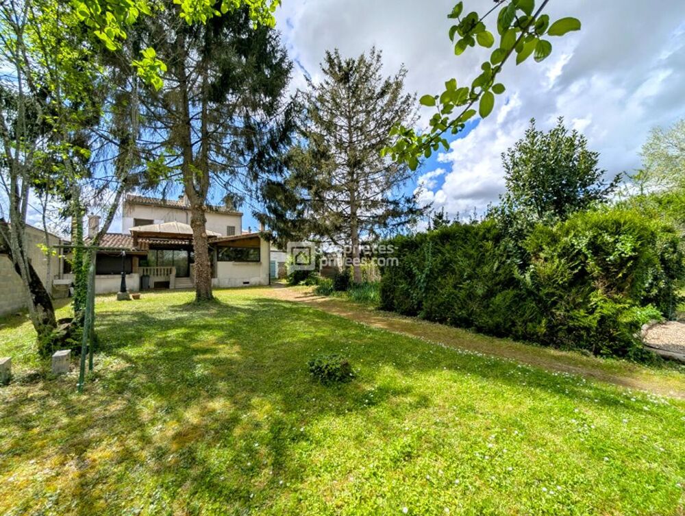 Maison Saint Laurent De Cognac 140.07 m2 CRIT450085
