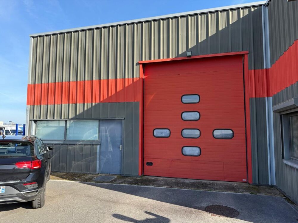  A VENDRE - BATIMENT D ACTIVITE Champforgeuil