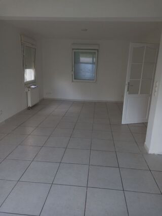  Maison à louer 8 pièces 100 m²